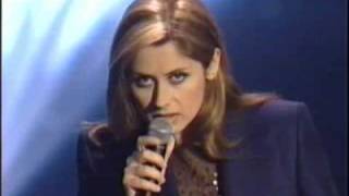 Lara Fabian  Je taime Live from the World Music Awards 1999 [upl. by Centeno660]