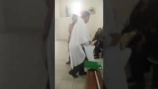 Sacerdote bailando Viva Tepupa [upl. by Noraed]