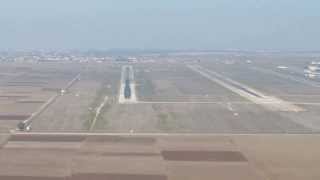 COCKPIT VIEW OF APPROACH AND LANDING AT CASABLANCA AIRPORT RUNWAY 35L [upl. by Merilyn]