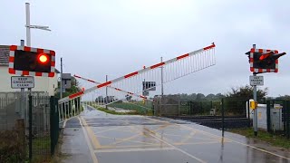 Cheal Road Level Crossing Lincolnshire [upl. by Hendren]