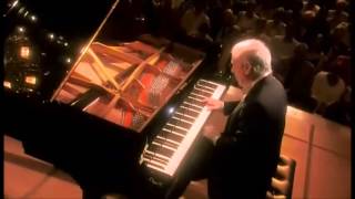 Beethoven  Piano Sonata No 2 in A major  Daniel Barenboim [upl. by Zetta]