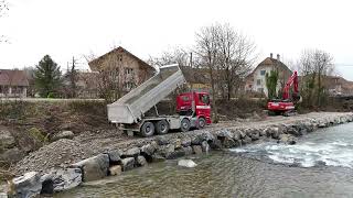 Hochwasserschutz Revitalisierung Sense Baupiste im Flussbett für künftigen Materialtransport [upl. by Garreth966]