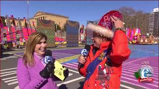 CIRQUE DREAMS HOLIDAZE adds some festive fun to the 2023 6ABC Thanksgiving Day Parade [upl. by Bergmann506]