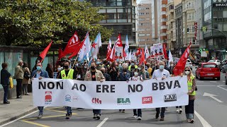 Folga contra o ERE no BBVA manifestación na Coruña 26521 [upl. by Pickford134]