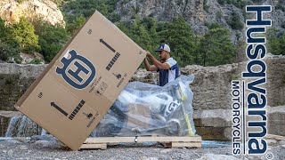 Husqvarna TE250i 2020  Hard Enduro Bike  Unboxing amp Review [upl. by Charlene269]