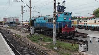 WDS 6 Shunting Engine IN Action [upl. by Boardman]