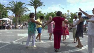 Sardanes avec la cobla Sol de Banyuls sur mer [upl. by Malkah]