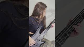 Sepultura Troops of Doom  Bass Cover Desirée Nobrega sepultura bass basscover [upl. by Lambertson222]