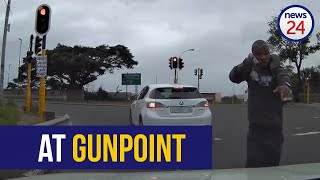 WATCH  Quickthinking Durban driver narrowly escapes hijacking [upl. by Swehttam]