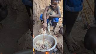 Its🔥 breakfast Mostly Lovely food 🔥 😋 Family hadzabe tribe [upl. by Elleryt500]