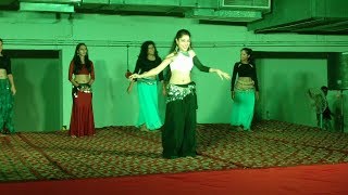 Belly Dance Face Off  IIT Delhi  Rendezvous 2017 [upl. by Barnaby]