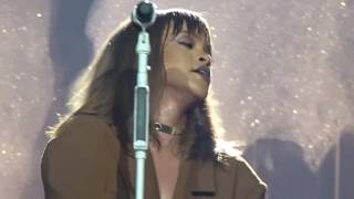 Rihanna  Diamonds Live in Vienna [upl. by Dammahom]