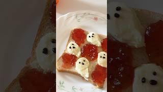 Ghost strawberry cream cheese toast halloween foodart shorts [upl. by Elleirbag]