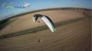 Kougar Niviuk Paramotor in Poitou [upl. by Rexferd772]