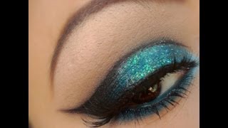 Tutorial De Maquillaje Ojos Azul Brillantes  JuanCarlos960 [upl. by Glassman]