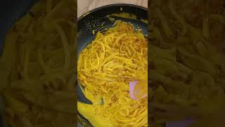 🍝 Pâtes Carbonara Traditionnelles recettefacile recetterapide food cooking recipes [upl. by Ettezil]