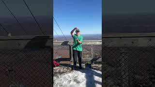 Yoyoing even when hiking at mont Orford with my friends imaginedragons yoyo dna mtl hiking [upl. by Henke287]