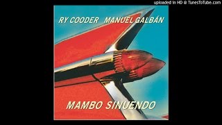 Ry Cooder amp Manuel Galban  La Luna En Tu Mirada 2003 [upl. by Joshi]