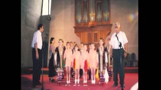 AKH NINAR  Hayrik Mouradian Childrens Folk Song and Dance Ensemble [upl. by Oetsira753]