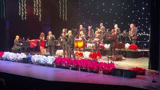 Cuatrista Fabiola Muñoz con la Spanish Harlem Orchestra Medley Navideño [upl. by Ioyal]