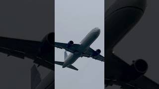 United B767 🇺🇸 Low Overhead Departure from London Heathrow b767 heathrow [upl. by Ashjian]