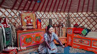 Zakhchin Biyelgee  Khodolmor Mongolian Traditional dance [upl. by Mathe]