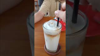 Secangkir Kopi di Cafe yang Ganti nama [upl. by Ferrigno918]