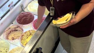 How to make a quotclassicquot banana split [upl. by Aken]