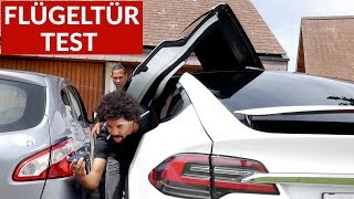 Tesla Model X Flügeltüren Test In Parkhaus  Enge Parklücke [upl. by Ainavi]