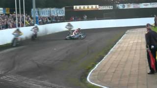 speedway veenoord 2 sept 2011 gouden helm crasch Jari Makinen [upl. by Atsok26]