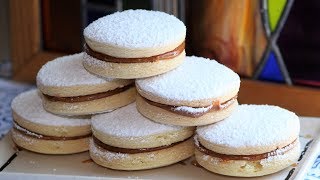 Alfajores de Maicena con dulce de leche [upl. by Ahsenahs659]