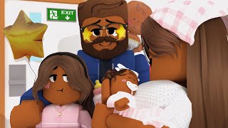 🧸Meeting Our NEW BABY FIRST HOME SERIES Roblox Family Roleplay bloxburg [upl. by Kruter]