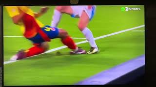 Messi se lesiona en un esprint [upl. by Nossah]