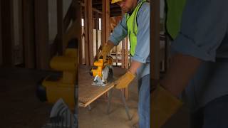 Cutting plywood using jigsaw jigsaw diy automobile tools satisfyingmachine ytshorts [upl. by Nennarb]