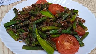 Masala Bhari Chatpatti Karari Bhindi Fry Recipe  Masala Bhindi Fry  Bhindi Banane ka Tarika [upl. by Rickert]