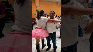 Wow vean la de floriadito bailando esta buena música 🎵🎶🎼👏shorts dance baile music short show [upl. by Eirrem]