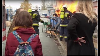 Podpaliła szkolny śmietnik żeby spotkać ukochanego strażaka Szkoła odc 508 [upl. by Okun]