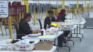 5 polling locations staying open late in Fulton County following noncredible bomb threats [upl. by Gayleen]