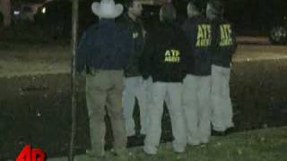 Raw Video Shooting Suspects Apartment Searched [upl. by Dreyer631]