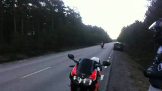 R1 2002 R1 2003 GSXR 600 2002 flyby [upl. by Tterraj264]