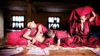 Om Mani Padme Hum Avalokiteśvara Bodhisattva Children Chanting [upl. by Gnart]