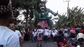 Karnaval Karangsari Rejotangan 2017 21 ogohogoh BUTO IJO [upl. by Ordnas371]