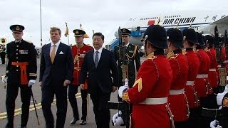 Militair ceremonieel bij aankomst Chinees staatshoofd op Schiphol [upl. by Birecree]