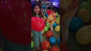 KIDS NEW YEARS PARTY BALLOON DROP 2022 [upl. by Bloch]