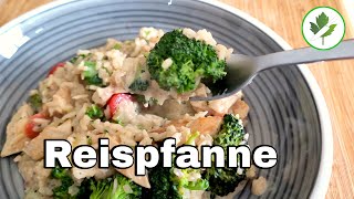 Reispfanne mit Hähnchen und Brokkoli 👉 Einfach günstig kochen [upl. by Mallorie]