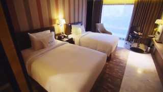 DoubleTree by Hilton Sukhumvit Bangkok hotel  Deluxe Rooms [upl. by Jecoa373]