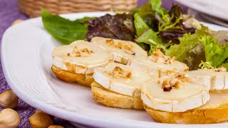 Recette  Tartines aux fromages lardon au four [upl. by Trammel717]