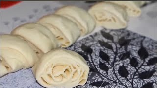 Mieux que des croissants  Une recette imbattable de France  Mini brioche feuillletée extra simple [upl. by Atilrep]