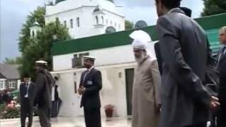 Prince Edward visits  Masjid Fazal  Ahmadiyya Mosque in London  by roothmens [upl. by Nwahsir180]