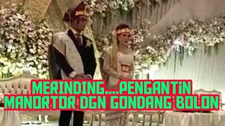 MERINDINGPengantin Kekinian Manortor dgn Gondang Bolon di Gedung Super Mewah Sebelum Ulos Hela [upl. by Atilrac547]